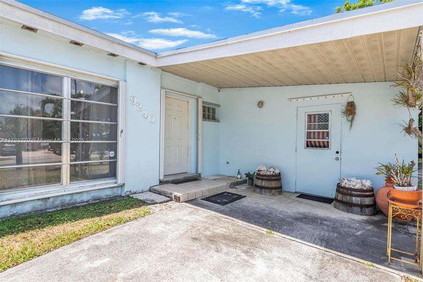 Picture of 9240 Nautilus Dr, Cutler Bay FL 33189