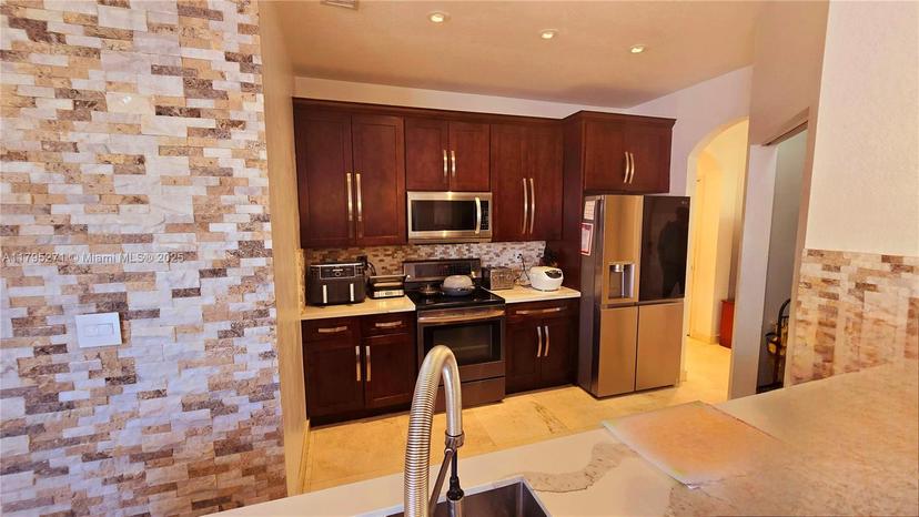 Picture of 2105 NE 40Th Ave, Homestead FL 33033