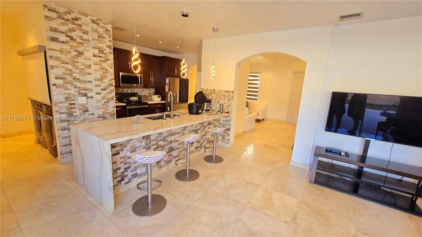 Picture of 2105 NE 40Th Ave, Homestead FL 33033