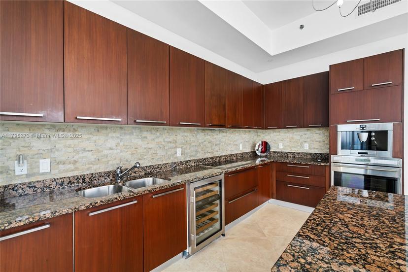 Picture of 15811 Collins Ave # 3901, Sunny Isles Beach FL 33160