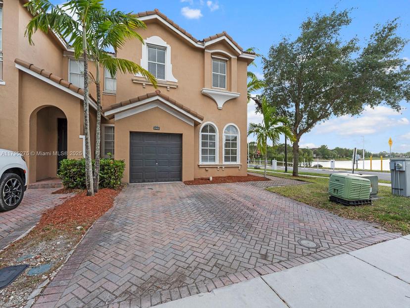 Picture of 2462 SE 15Th Ct, Homestead FL 33035