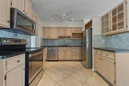 Picture of 609 NW 30Th Ct, Wilton Manors, FL 33311