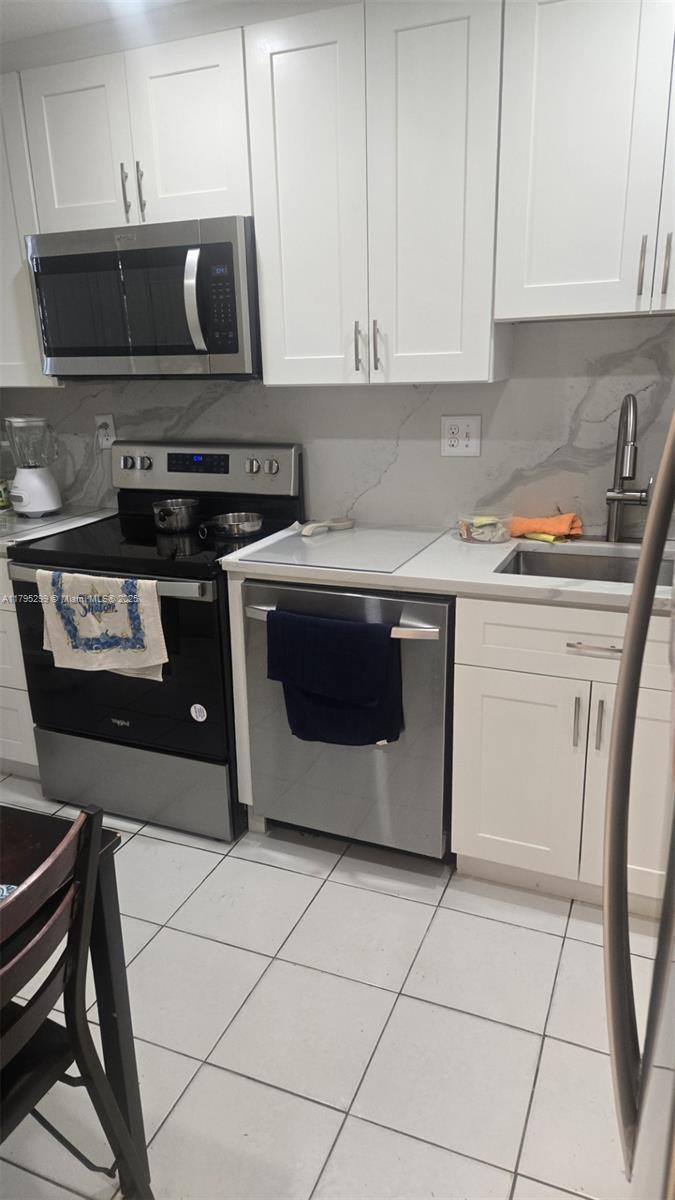 Picture of 3841 Environ Blvd # 430, Lauderhill FL 33319