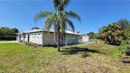 Picture of 3054 NE Beechwood Cir, La Belle, FL 33935