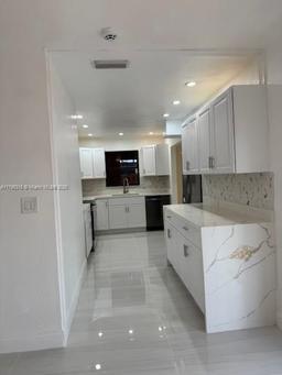 Picture of 6800 Hope St, Hollywood, FL 33024