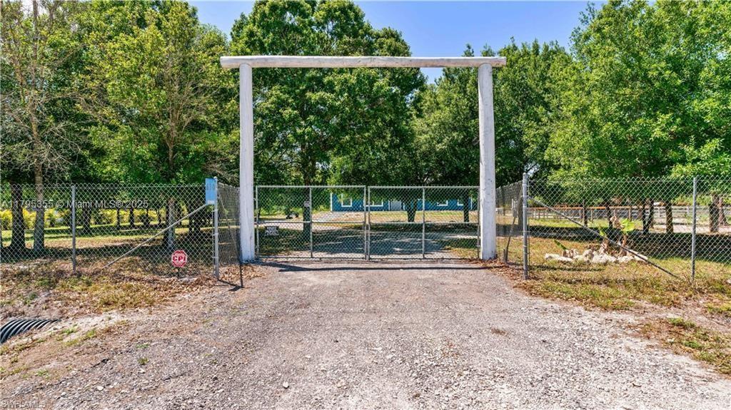 Picture of 630 N Willow Street, Clewiston, FL 33440