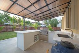 Picture of 4300 SW 164Th Path, Miami, FL 33185
