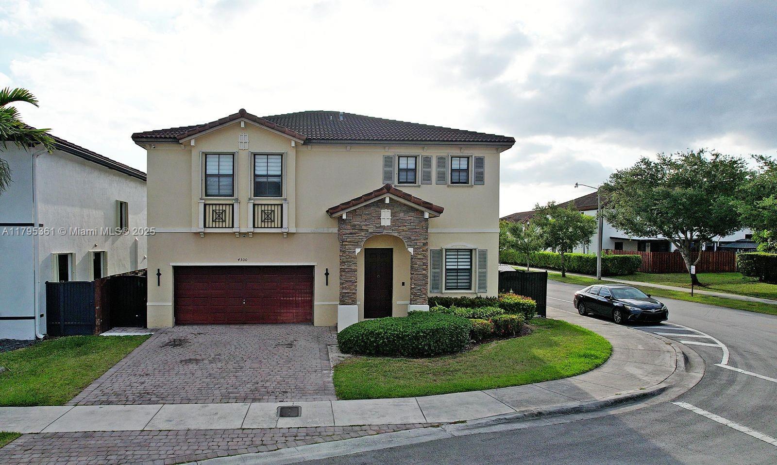 Picture of 4300 SW 164Th Path, Miami, FL 33185