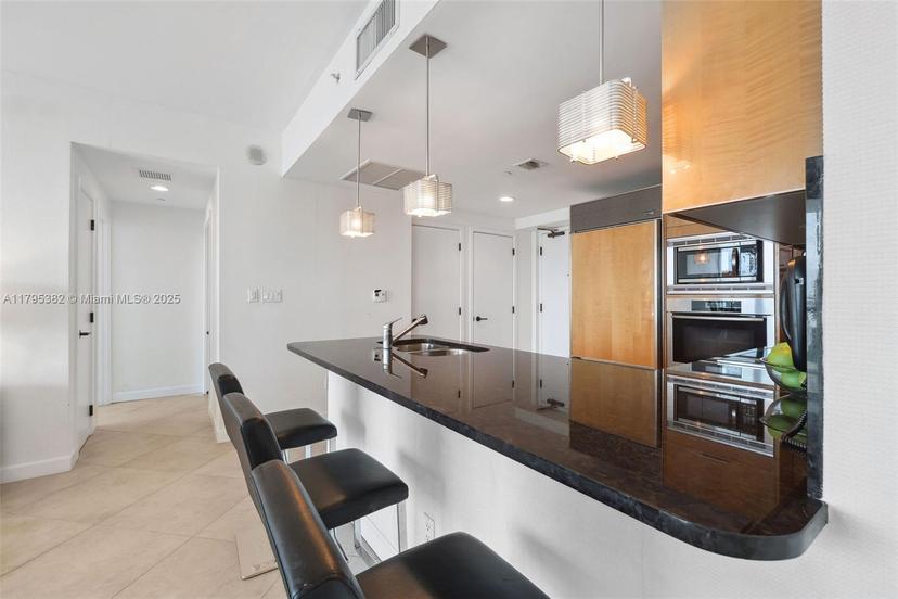 Picture of 6799 Collins Ave # 1106, Miami Beach FL 33141