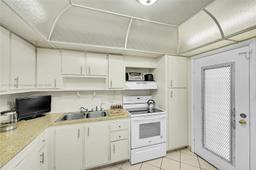 Picture of 6100 S Falls Cir Dr # 205, Lauderhill, FL 33319