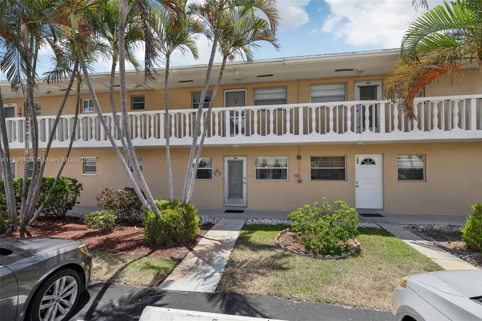 Picture of 2164 NE 1St Way # 103, Boynton Beach, FL 33435