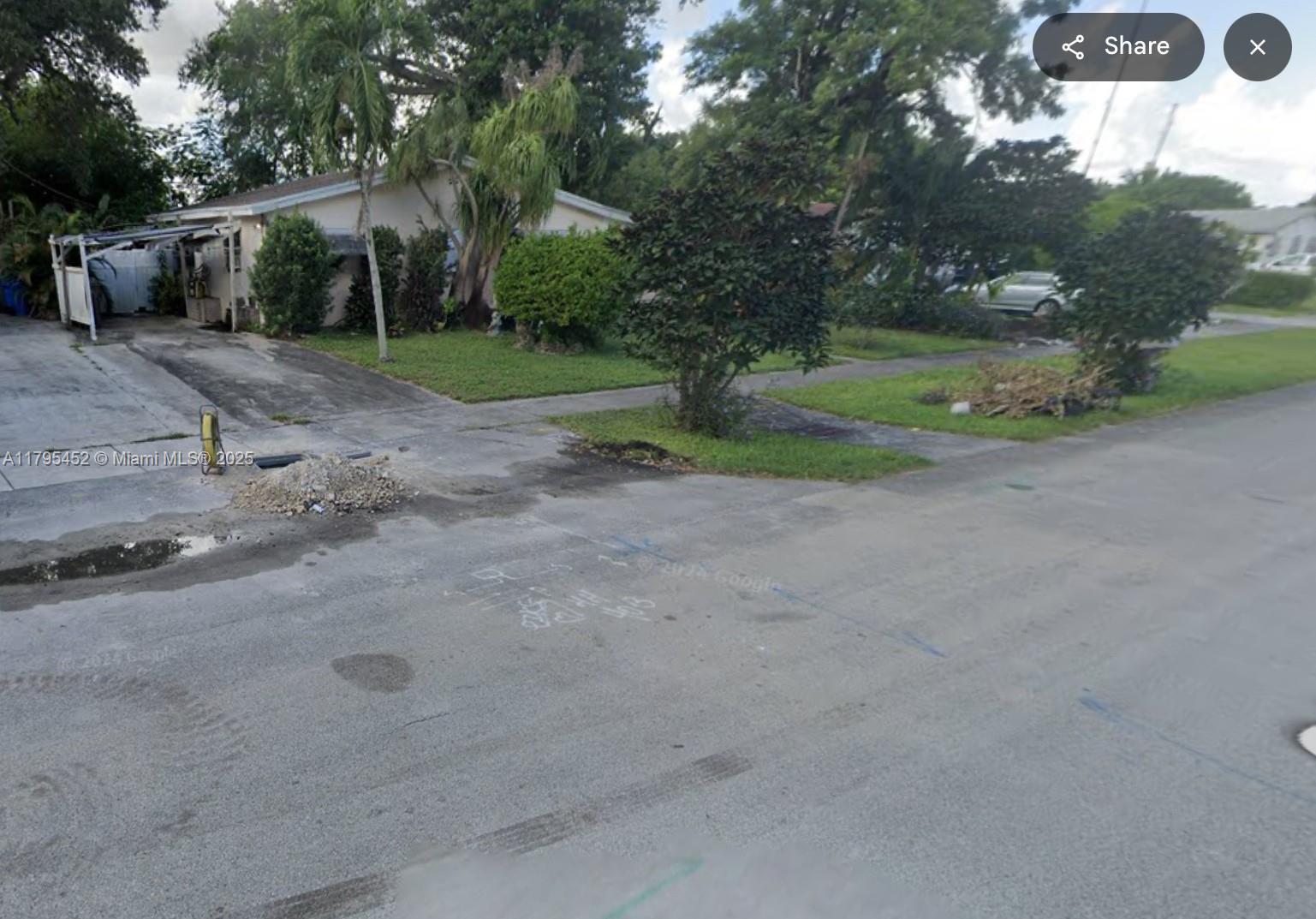 Picture of 4120 SW 31St Dr, West Park, FL 33023