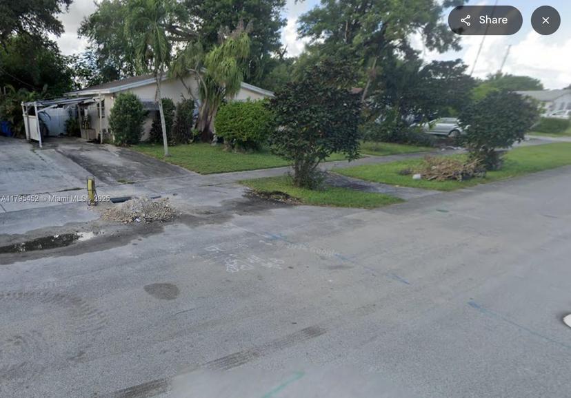Picture of 4120 SW 31St Dr, West Park FL 33023