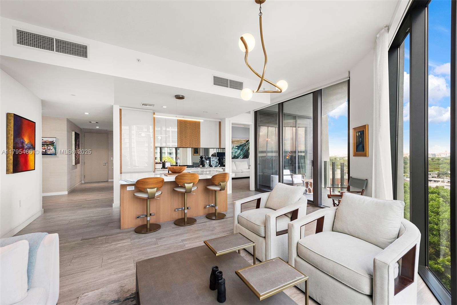 Picture of 2831 S Bayshore Dr # 905, Miami, FL 33133
