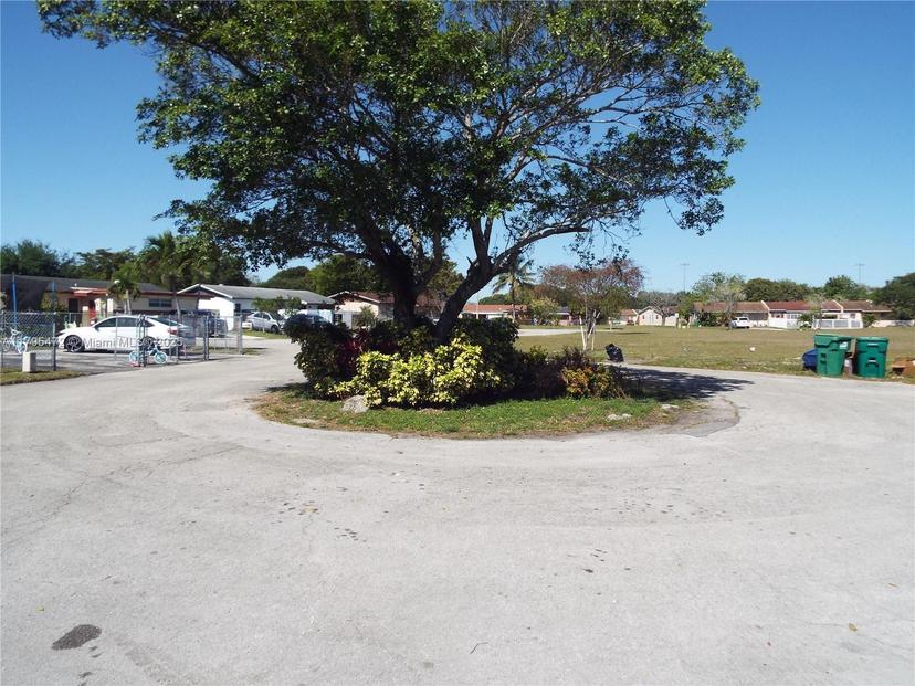 Picture of 2900 NW 193Rd St, Miami Gardens FL 33056