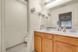 Picture of 21133 NW 14Th Pl, Miami Gardens, FL 33169