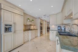 Picture of 5660 Collins Ave # 7E, Miami Beach, FL 33140