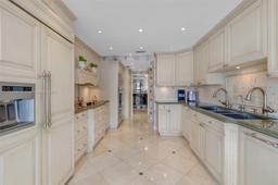 Picture of 5660 Collins Ave # 7E, Miami Beach, FL 33140