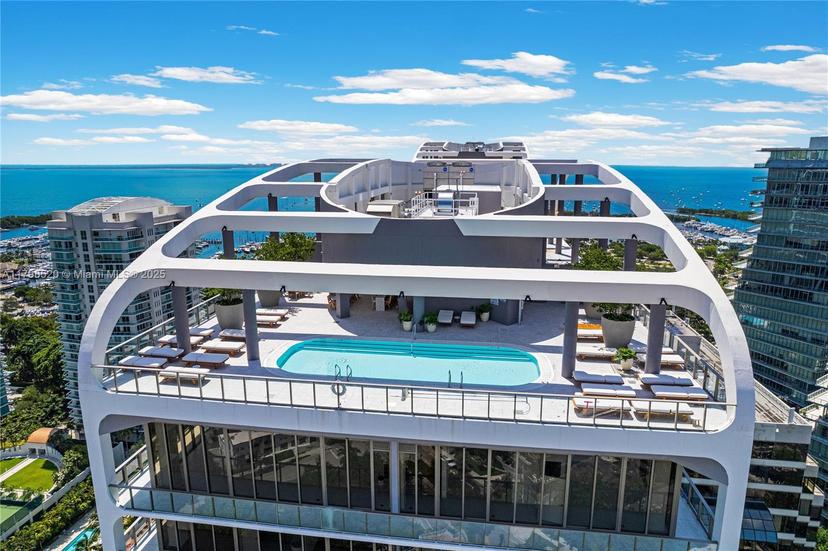 Picture of 2678 Tigertail Ave # 1205, Miami FL 33133