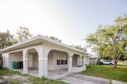 Picture of 323 NE Midfield Ln, Port St. Lucie, FL 34983