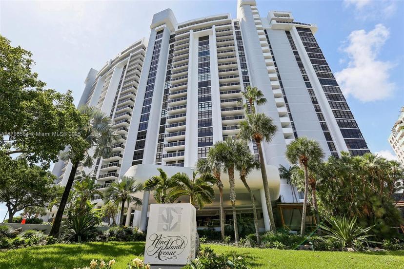 Picture of 9 Island Ave # 1209, Miami Beach FL 33139
