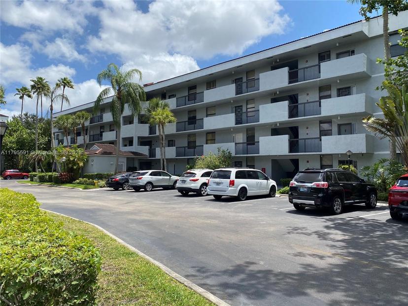 Picture of 4133 S Carambola Cir S # G203, Coconut Creek FL 33066