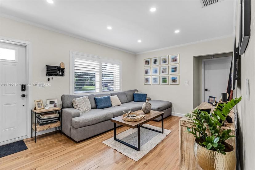 Picture of 840 Oriole, Miami Springs FL 33166