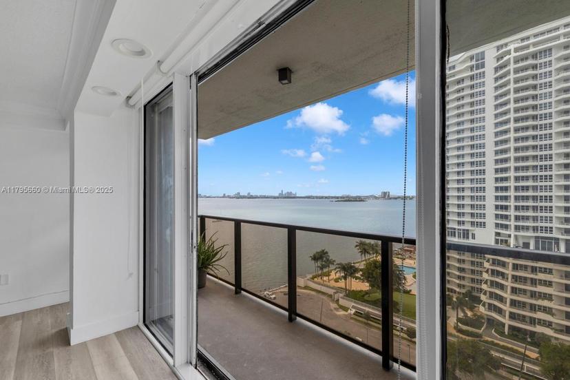 Picture of 600 NE 36Th St # 1404, Miami FL 33137