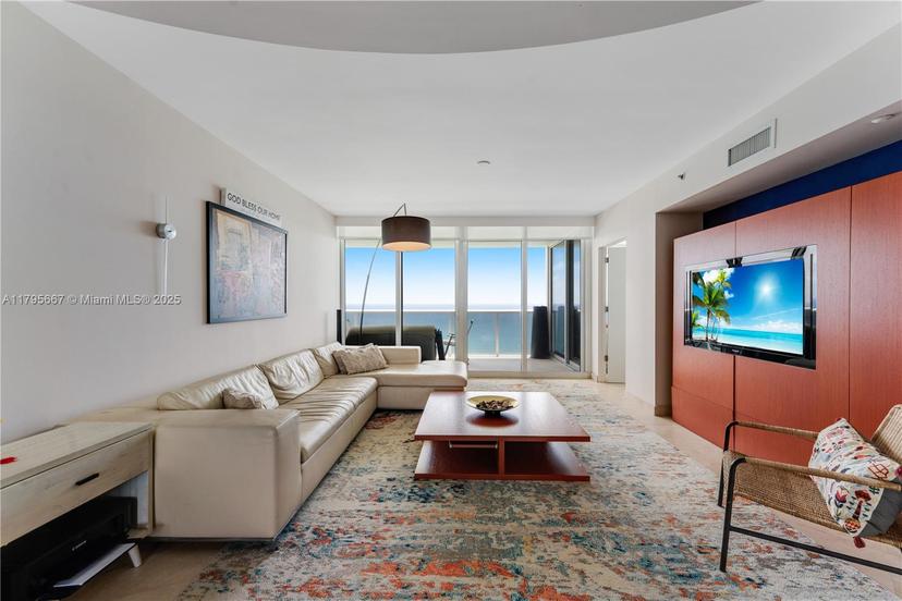 Picture of 19111 Collins Ave, Sunny Isles Beach FL 33160