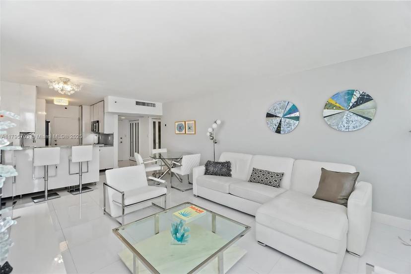 Picture of 100 Lincoln Rd # 611, Miami Beach FL 33139