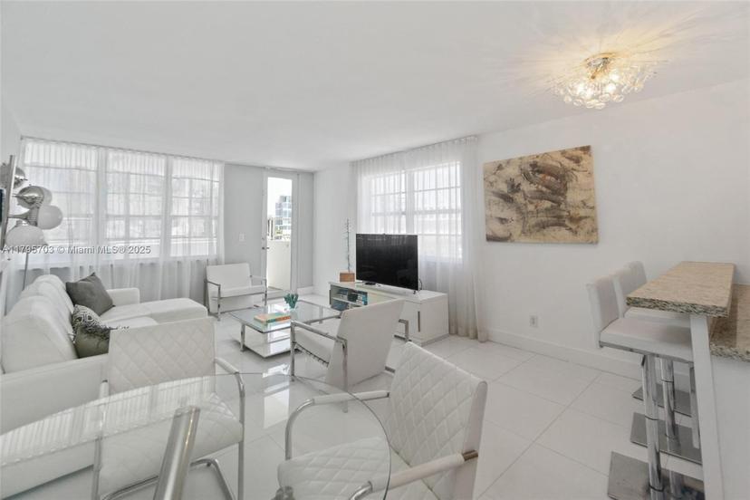 Picture of 100 Lincoln Rd # 611, Miami Beach FL 33139