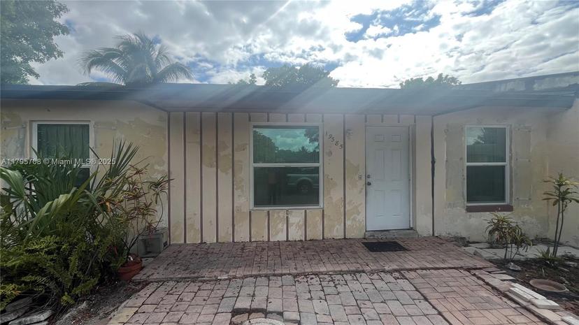 Picture of 19585 NW 29Th Ct, Miami Gardens FL 33056