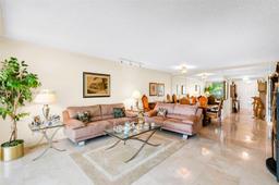 Picture of 823 Cypress Blvd # 204, Pompano Beach, FL 33069