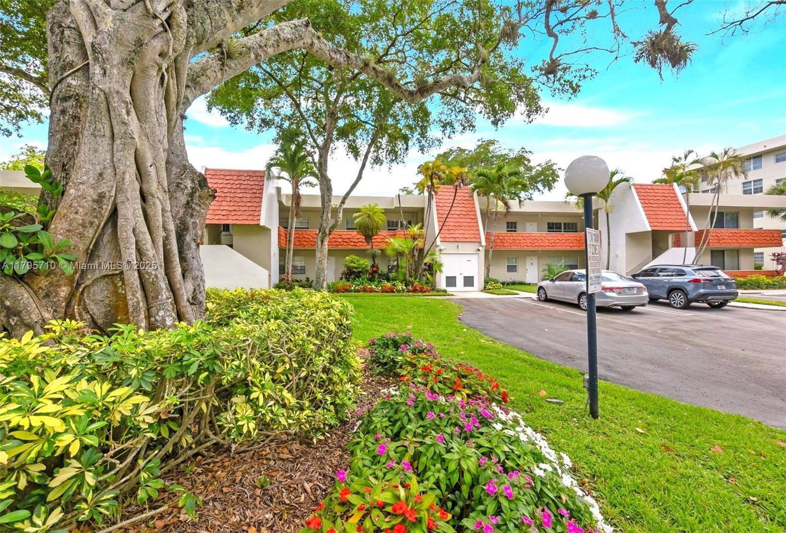 Picture of 823 Cypress Blvd # 204, Pompano Beach, FL 33069