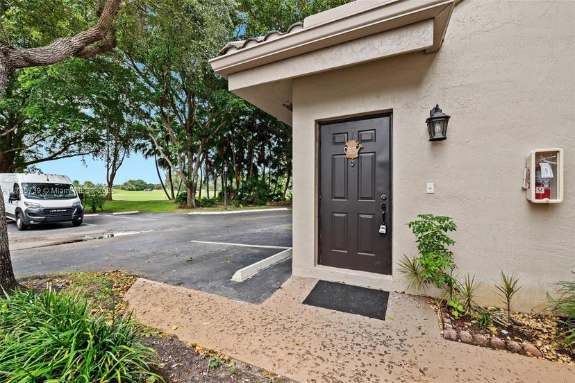 Picture of 16364 Malibu Dr # 40, Weston FL 33326