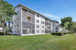 Picture of 900 SW 125Th Way # 312R, Pembroke Pines, FL 33027