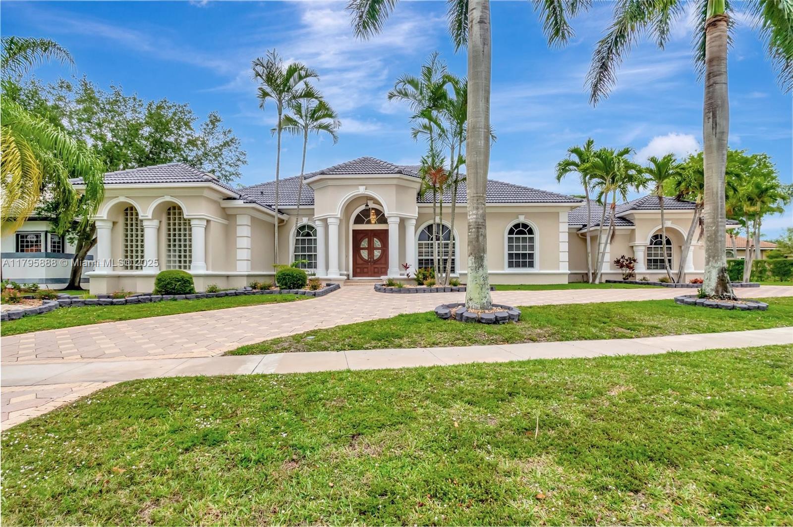 Picture of 2296 Greenview Cove Drive, Wellington, FL 33414