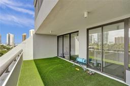 Picture of 355 Poinciana Dr # 1130, Sunny Isles Beach, FL 33160