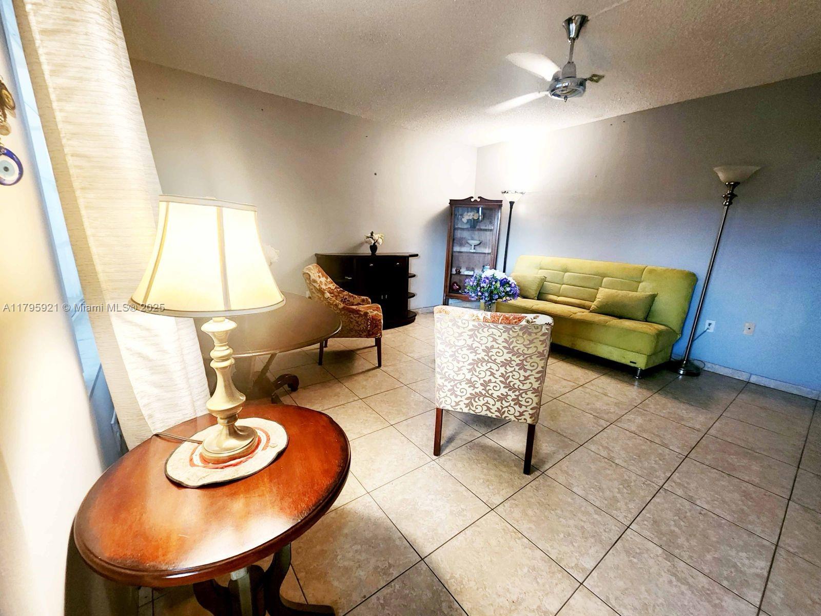 Picture of 16901 NE 13Th Ave # 209, Miami, FL 33162