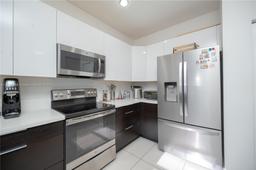 Picture of 8877 NW 103Rd Ave, Doral, FL 33178