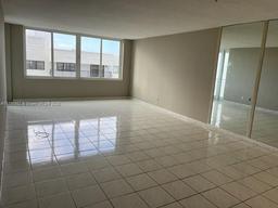 Picture of 5401 Collins Ave # 611, Miami Beach, FL 33140