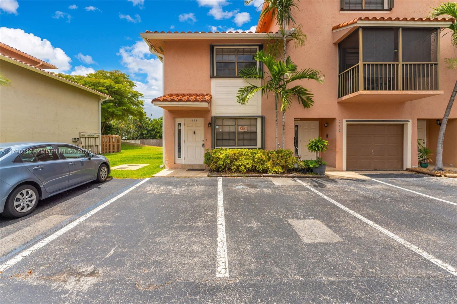 Picture of 9840 Hammocks Blvd # 45, Miami, FL 33196