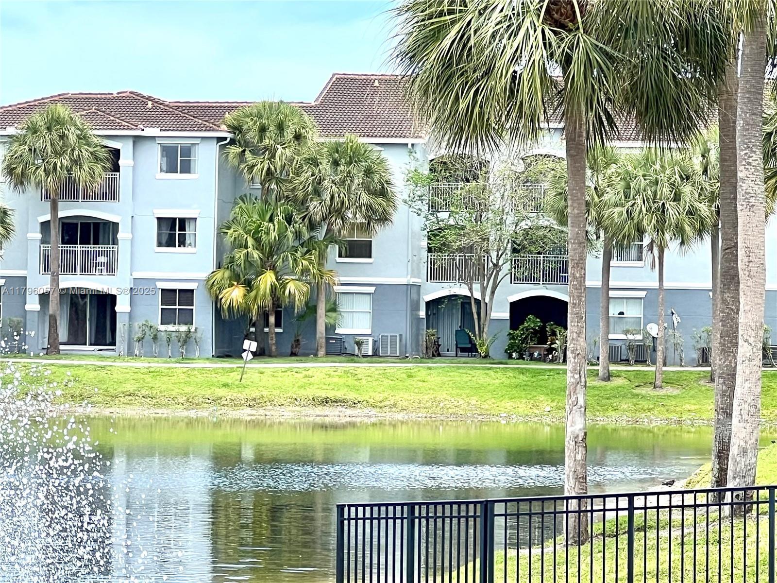 Picture of 150 NW 96Th Ave # 208, Pembroke Pines, FL 33024
