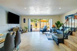 Picture of 3321 Farragut St # 7D, Hollywood, FL 33021