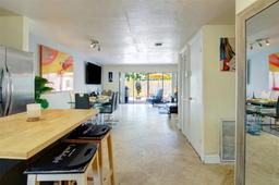 Picture of 3321 Farragut St # 7D, Hollywood, FL 33021