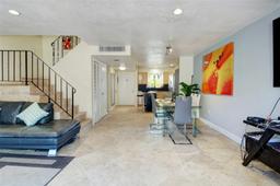 Picture of 3321 Farragut St # 7D, Hollywood, FL 33021