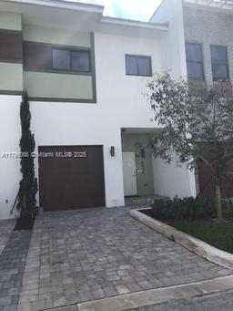 Picture of 4500 NW 8Th Pl # 4500, Plantation, FL 33317