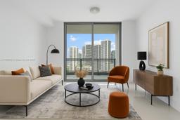Picture of 90 SW 3Rd St # 3501, Miami, FL 33130