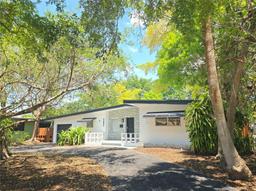 Picture of 585 NE 138Th St, North Miami, FL 33161