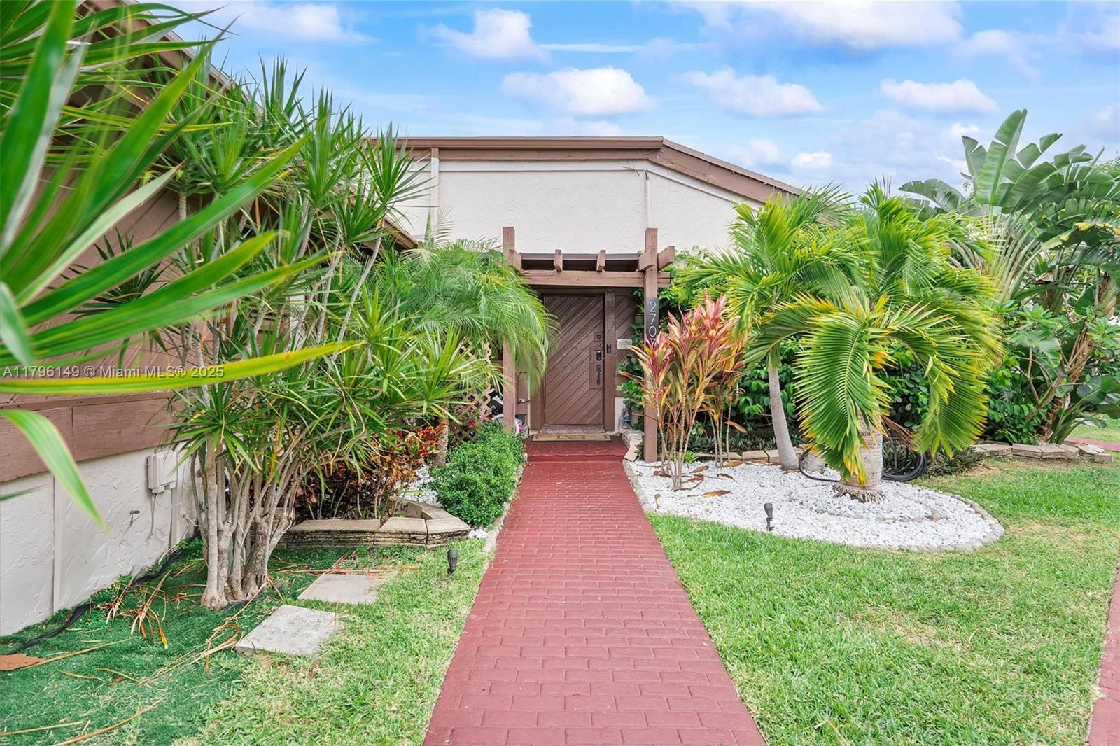 Picture of 2707 Parkview Dr, Hallandale Beach, FL 33009
